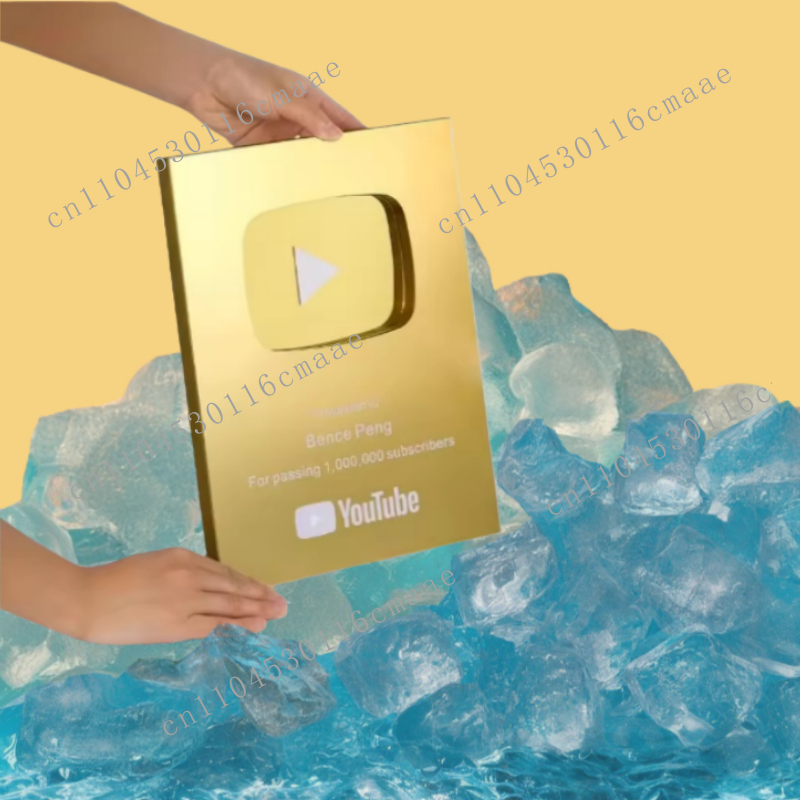 カスタム名入りYouTubeプレイボタン、シルバー、ゴールド - Esports Gaming Trophy のレビューと価格